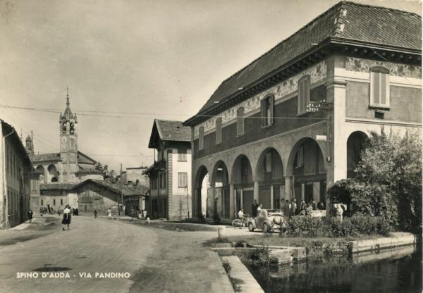 Via Pandino (oggi via Martiri della Liberazione) nella seconda metà degli anni Quaranta.